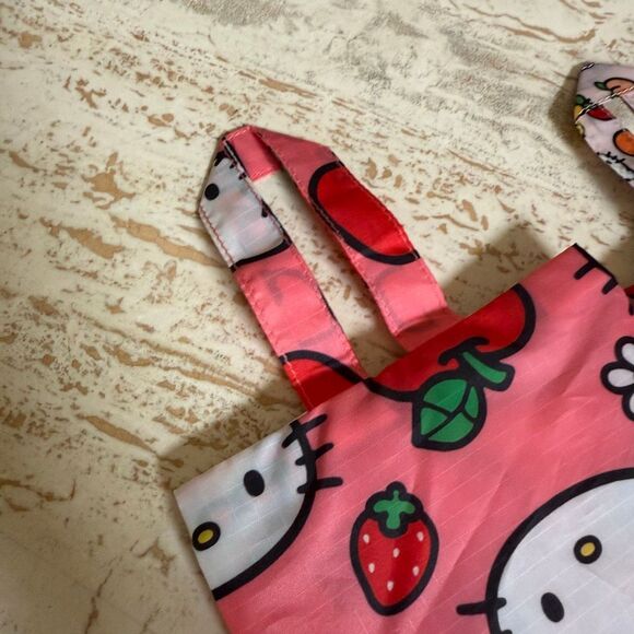 Hello kitty x Baggu 3D zip set - Picture 12 of 13